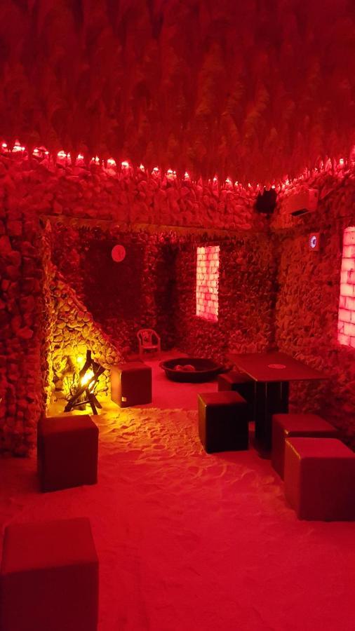 Riviera Valceana Bed & Breakfast Ramnicu Valcea Ngoại thất bức ảnh