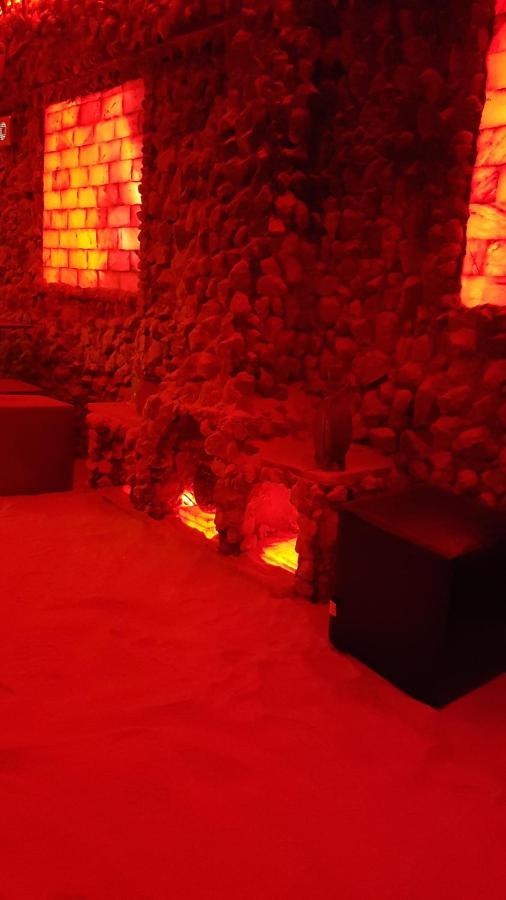 Riviera Valceana Bed & Breakfast Ramnicu Valcea Ngoại thất bức ảnh